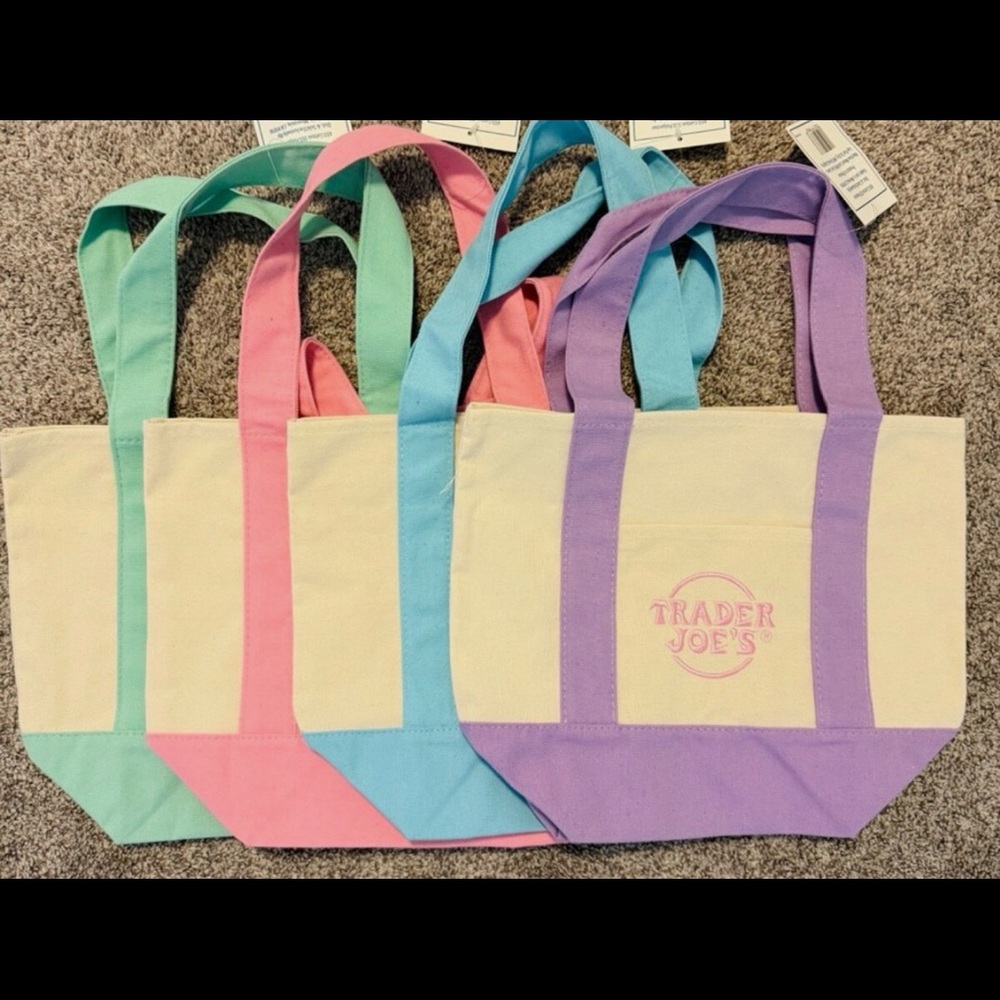 Authentic Trader Joe’s Spring Tote Bags Set of 4